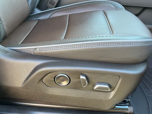 Used 2024 GMC Sierra 2500 Denali w/ Denali Reserve Package image 17