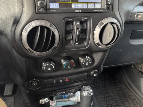 Used 2015 Jeep Wrangler Unlimited Sport w/ Quick Order Package 24S image 5