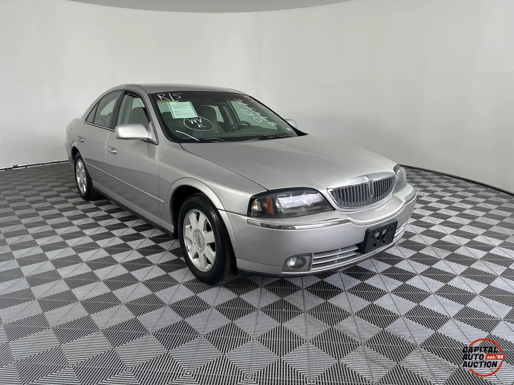 Used 2003 Lincoln LS RWD image 6