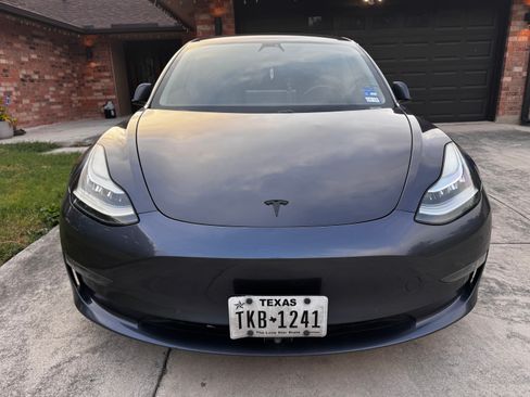 Used 2019 Tesla Model 3 Standard Range Plus RWD image 2