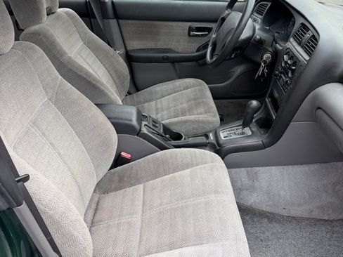 Used 2000 Subaru Legacy L image 21