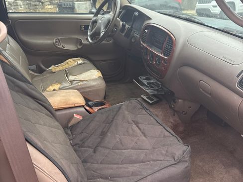 Used 2002 Toyota Tundra Limited image 6