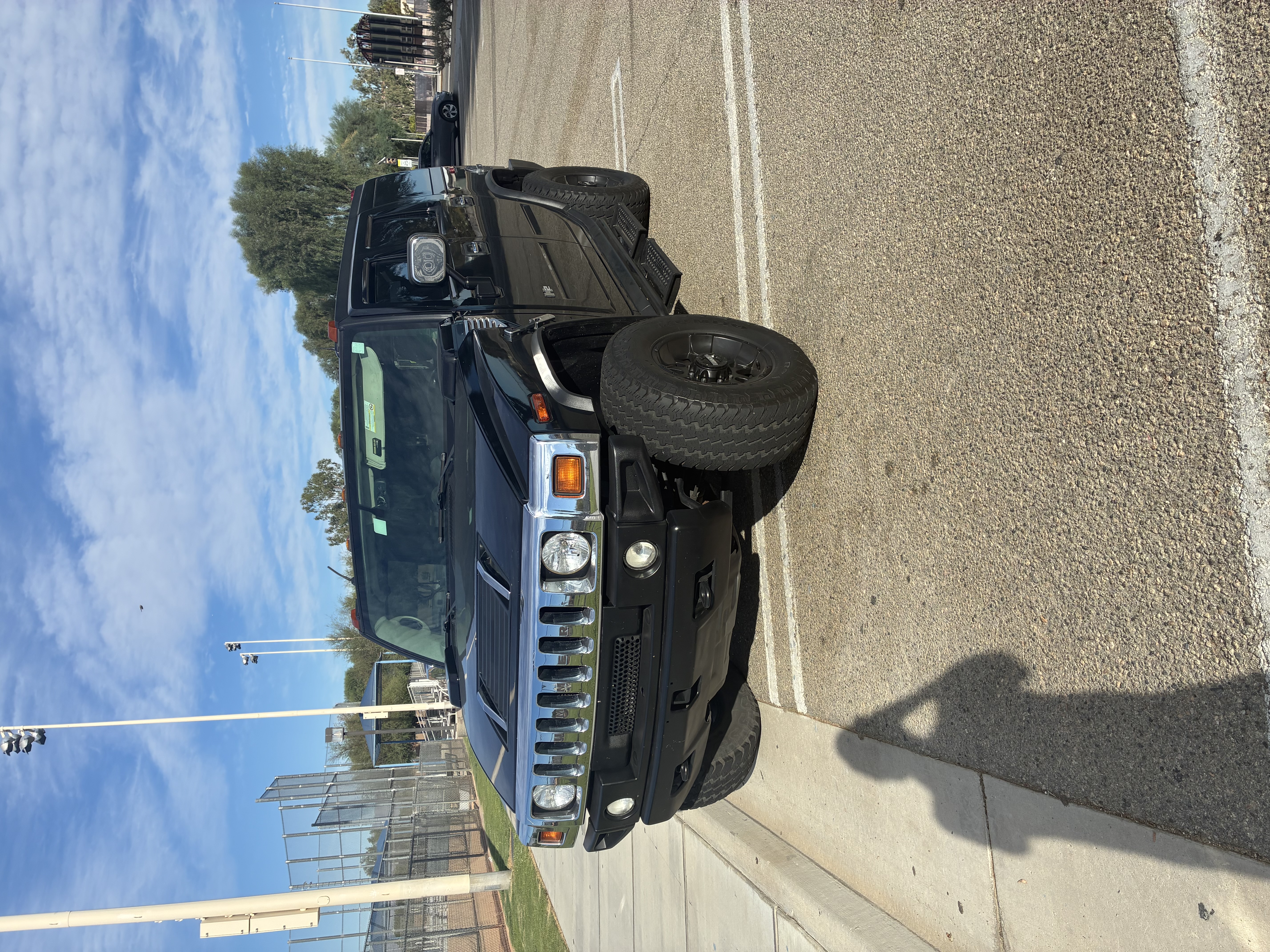 Used 2003 HUMMER H2 w/ Preferred Equipment Group AWD/4WD image 1