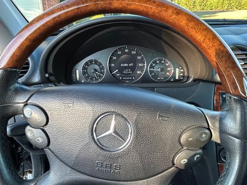 Used 2008 Mercedes-Benz CLK 350 Coupe image 9