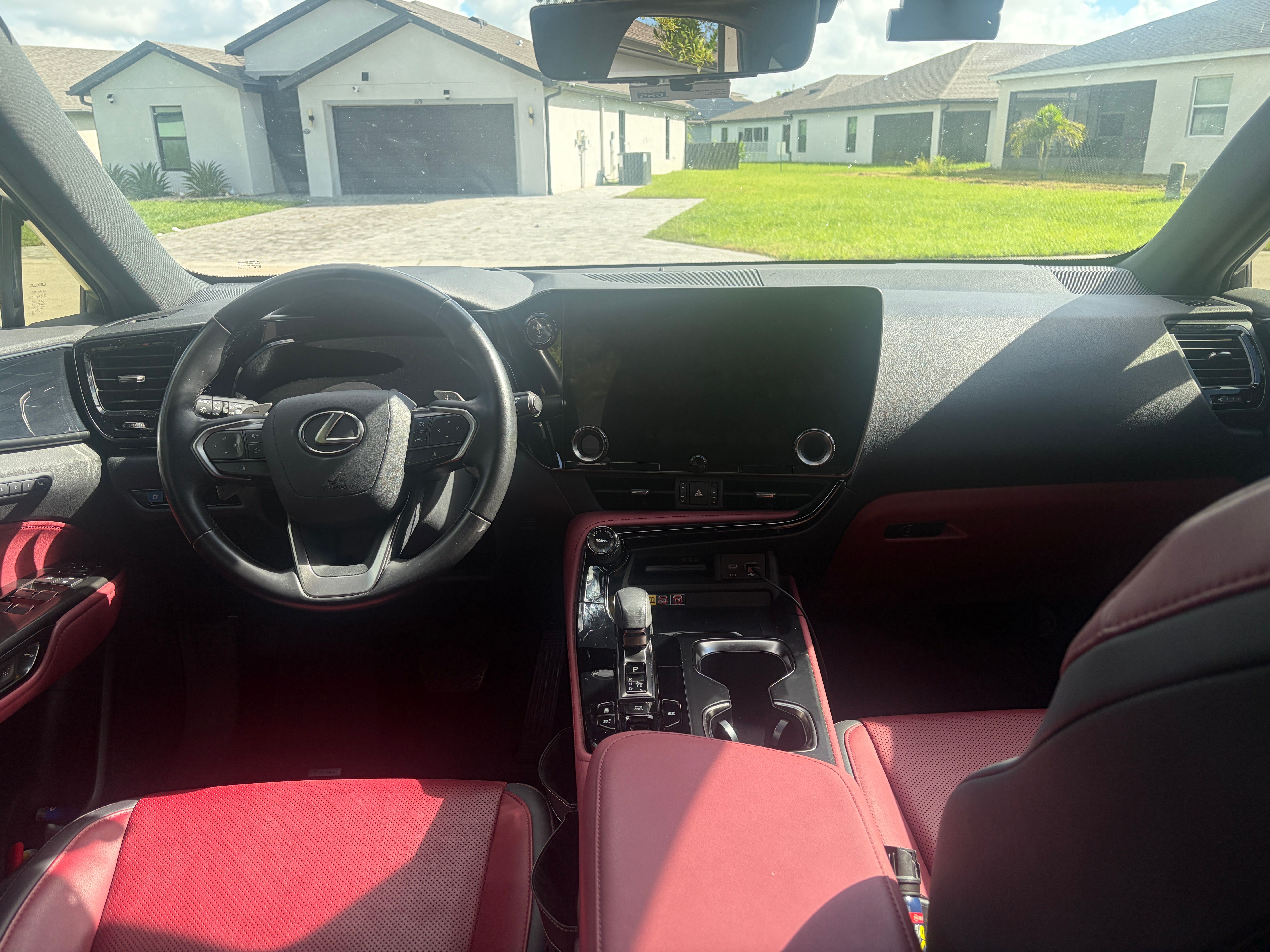 Used 2025 Lexus NX 350h AWD w/ Premium Package image 18