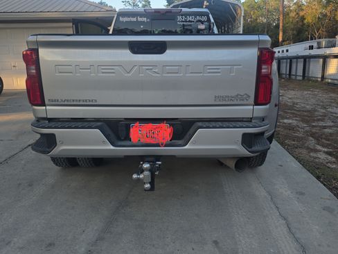 Used 2021 Chevrolet Silverado 3500 High Country image 8