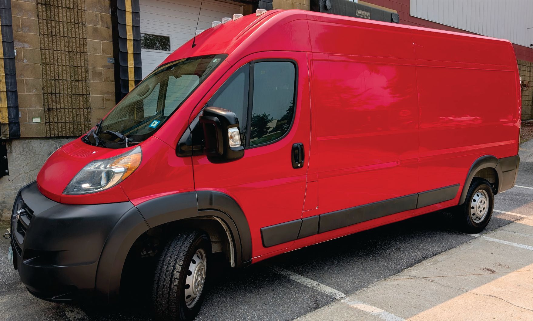 Used 2018 RAM ProMaster 2500 w/ Interior Convenience Group FWD image 1