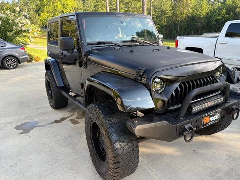 Used 2009 Jeep Wrangler Sahara w/ Trailer Tow Group image 1