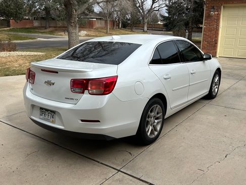 Used 2016 Chevrolet Malibu LT image 5