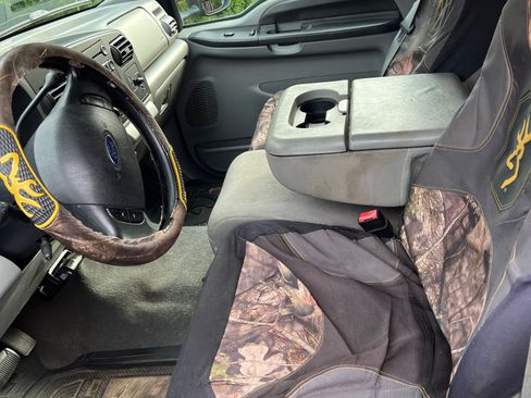 Used 2005 Ford F250 XLT image 15