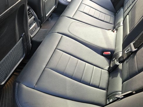 Used 2022 BMW 330i xDrive Sedan w/ Premium Package 2 image 9