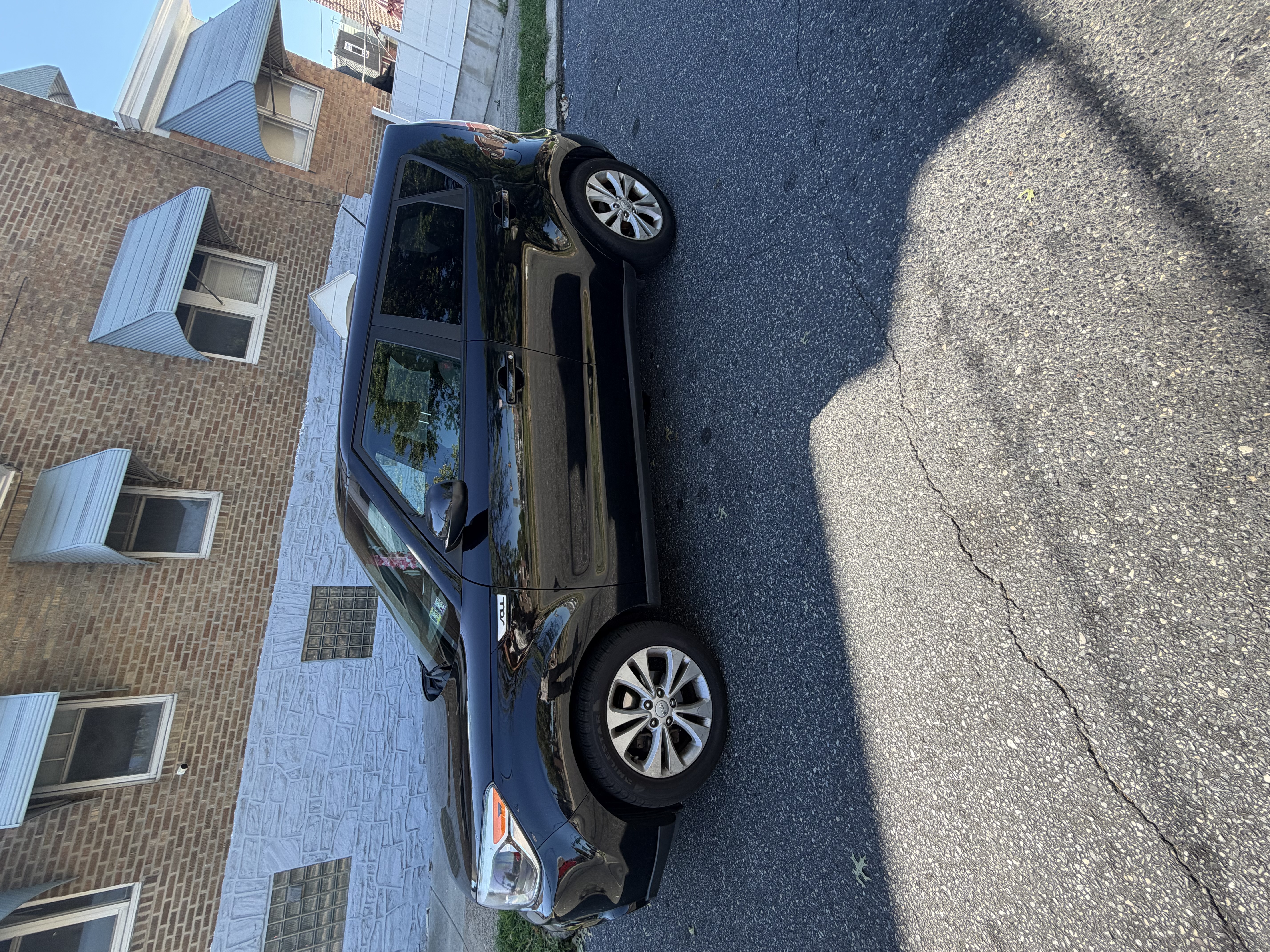 Used 2016 Kia Soul + FWD image 9