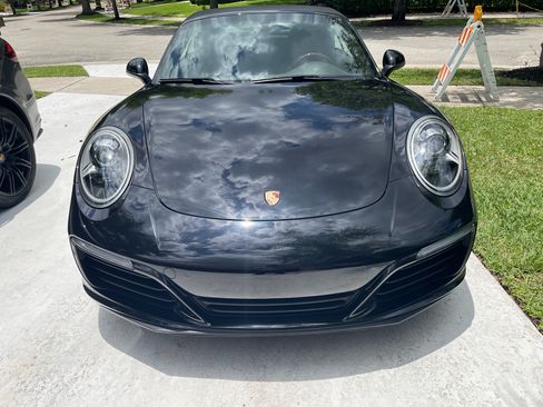 Used 2017 Porsche 911 Carrera image 11