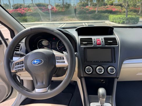 Used 2014 Subaru Crosstrek 2.0i Limited w/ Popular Package #2 AWD/4WD image 4