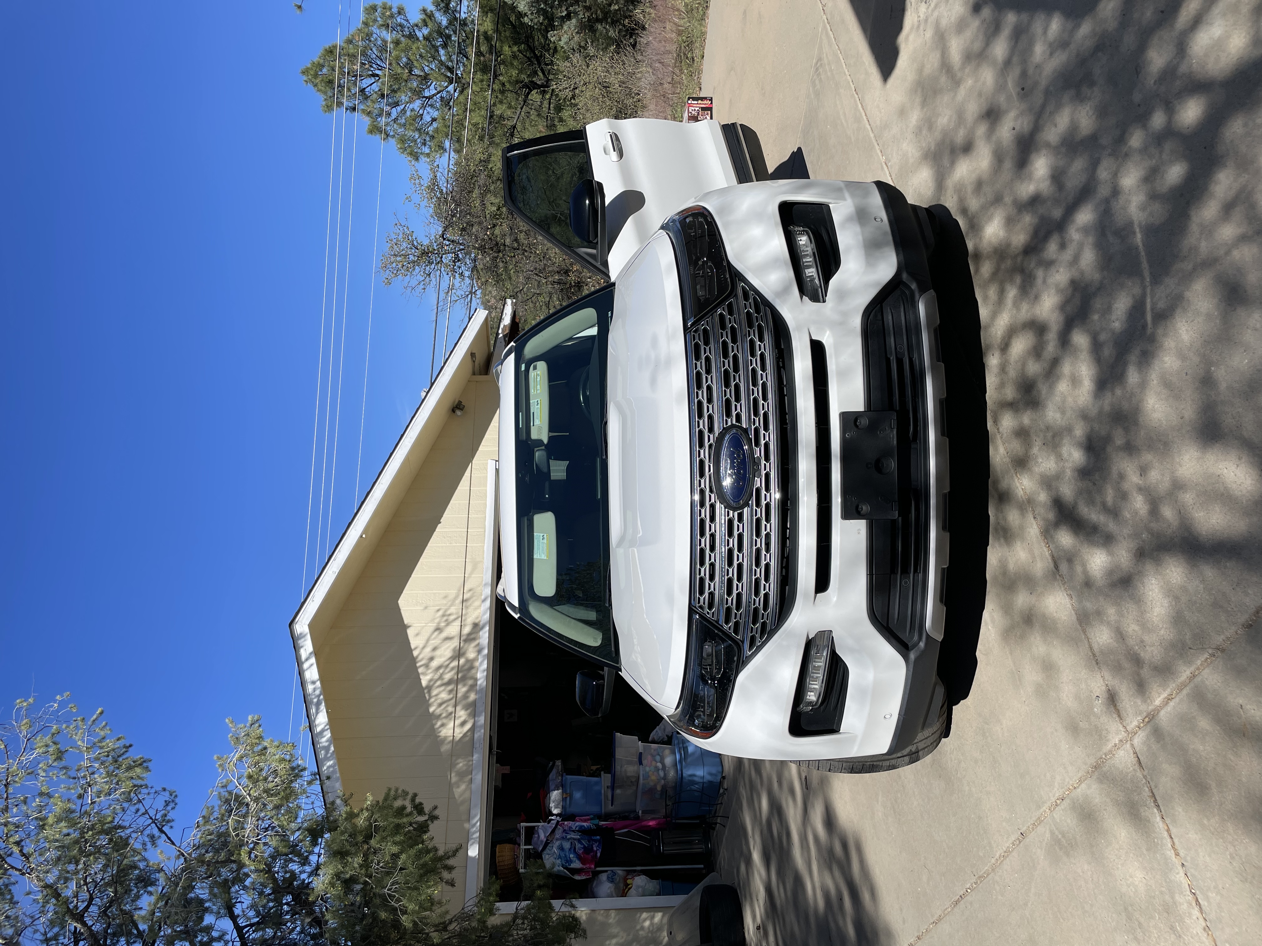 Used 2020 Ford Explorer Limited w/ Hybrid Equipment Group 310A RWD image 5