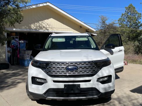 Used 2020 Ford Explorer Limited w/ Hybrid Equipment Group 310A RWD image 5
