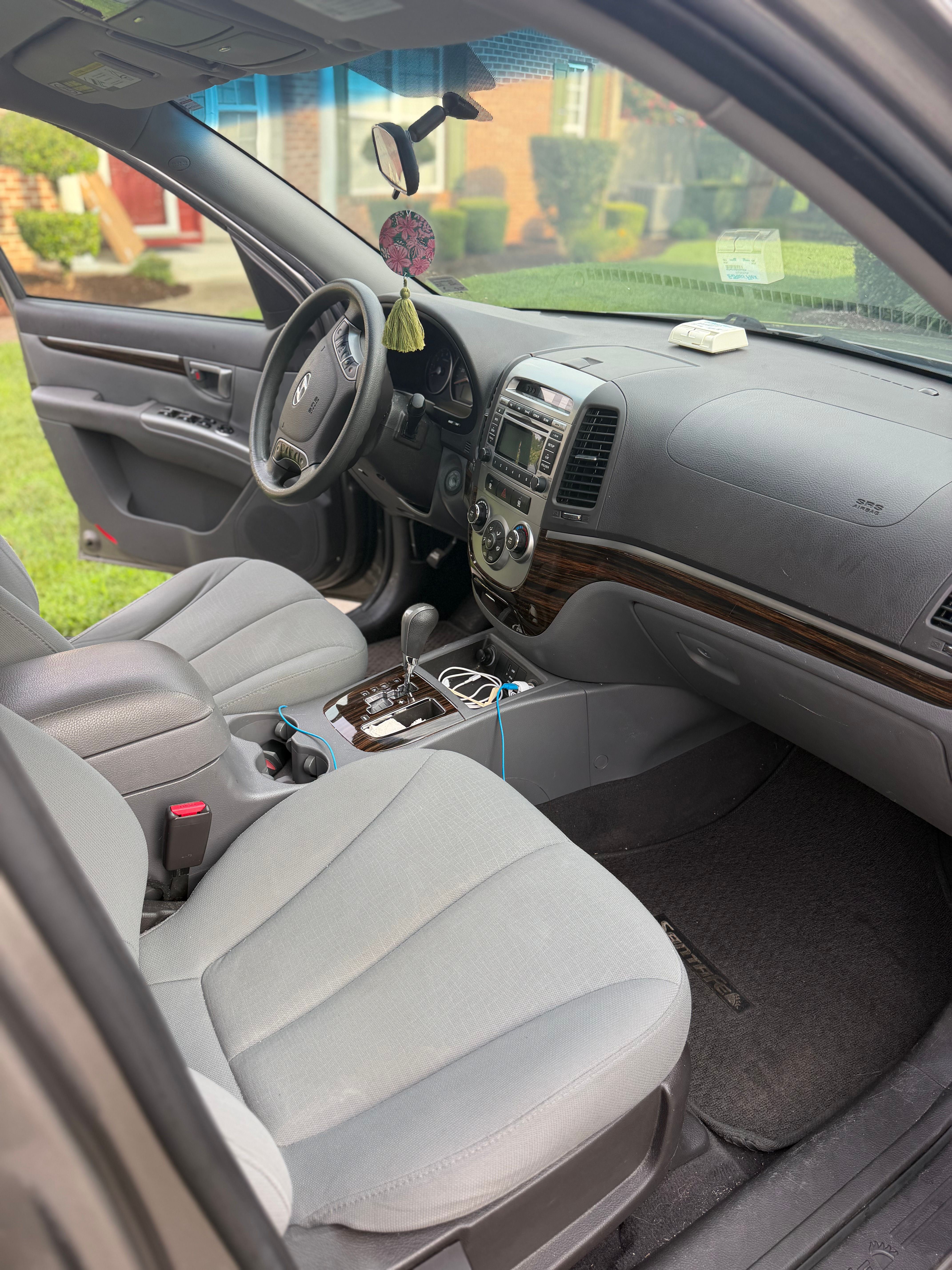 Used 2012 Hyundai Santa Fe GLS AWD/4WD image 9