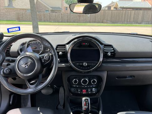 Used 2020 MINI Cooper Clubman S image 10