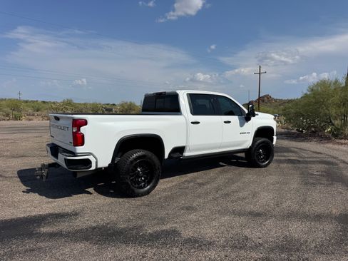 Used 2022 Chevrolet Silverado 2500 LTZ w/ LTZ Plus Package AWD/4WD image 6