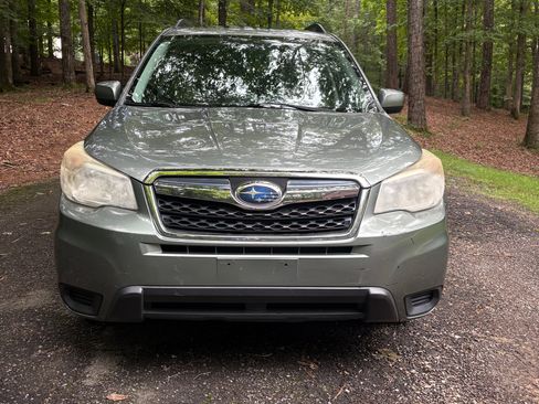 Used 2015 Subaru Forester 2.5i Premium w/ Popular Package #2 AWD/4WD image 2