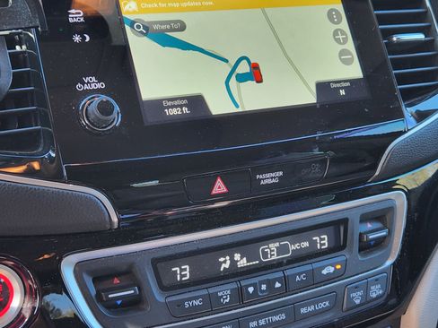 Used 2020 Honda Pilot Touring image 15