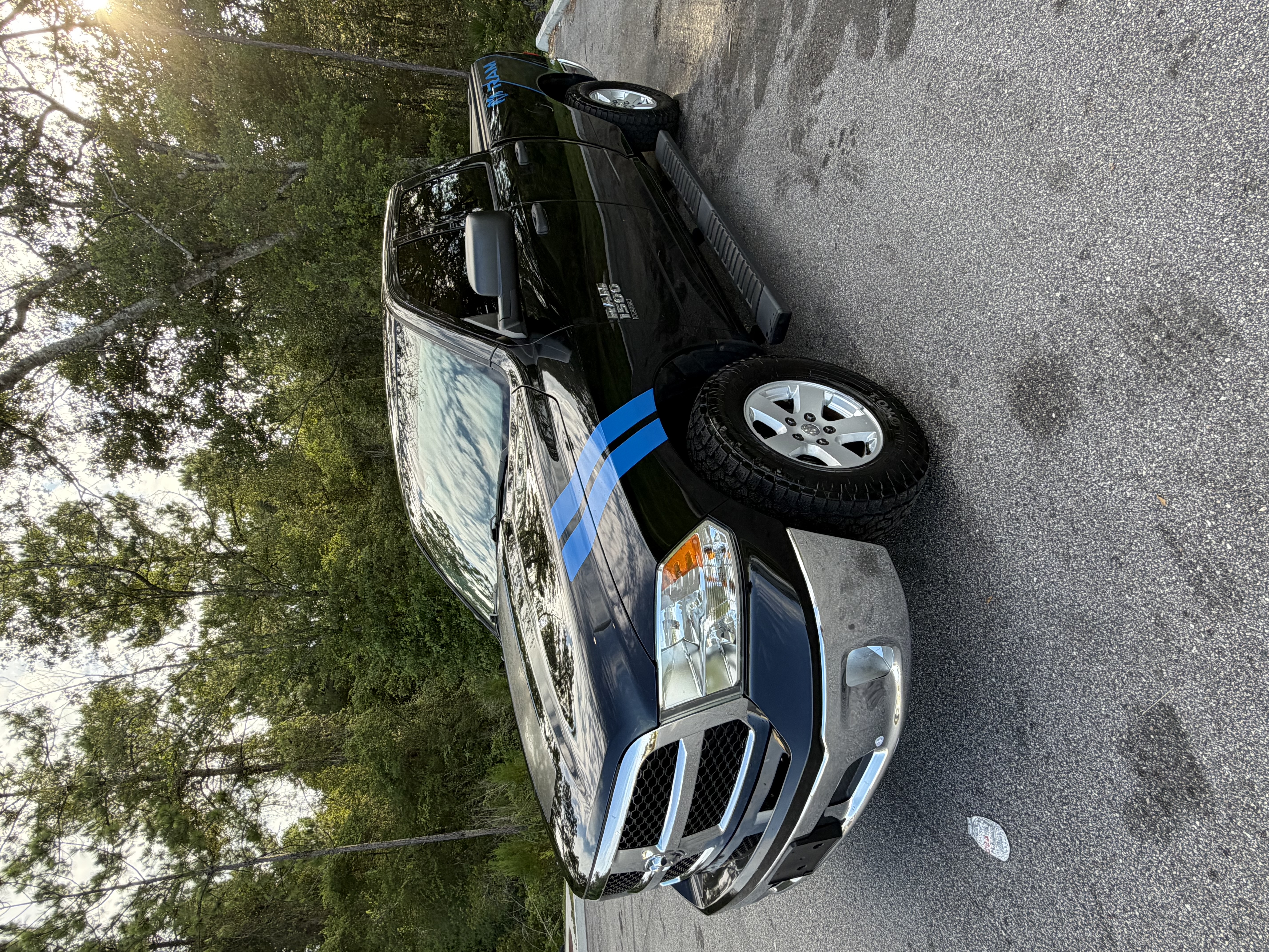 Used 2019 RAM 1500 ST w/ SXT Plus Group AWD/4WD image 1