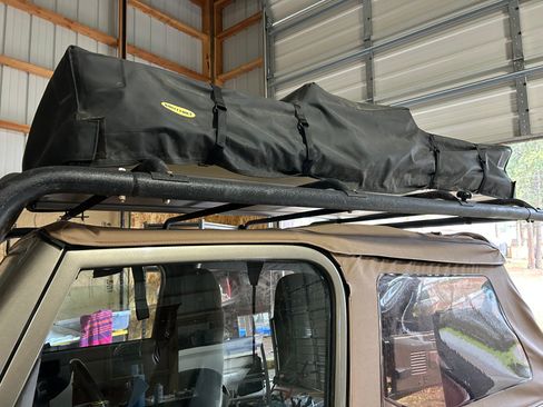 Used 2005 Jeep Wrangler Unlimited Rubicon w/ Sahara Edition Group image 5