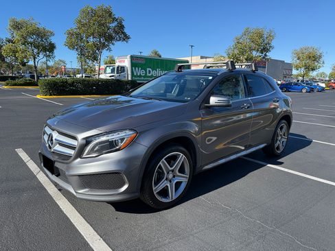 Used 2017 Mercedes-Benz GLA 250 4MATIC image 9