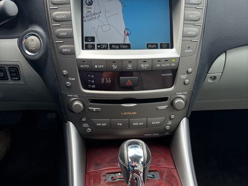 Used 2006 Lexus IS 350 image 2