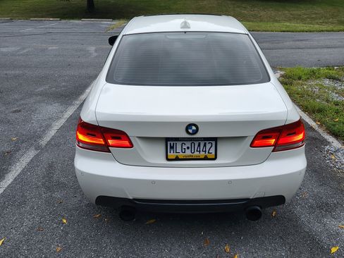 Used 2010 BMW 335i xDrive Coupe image 9