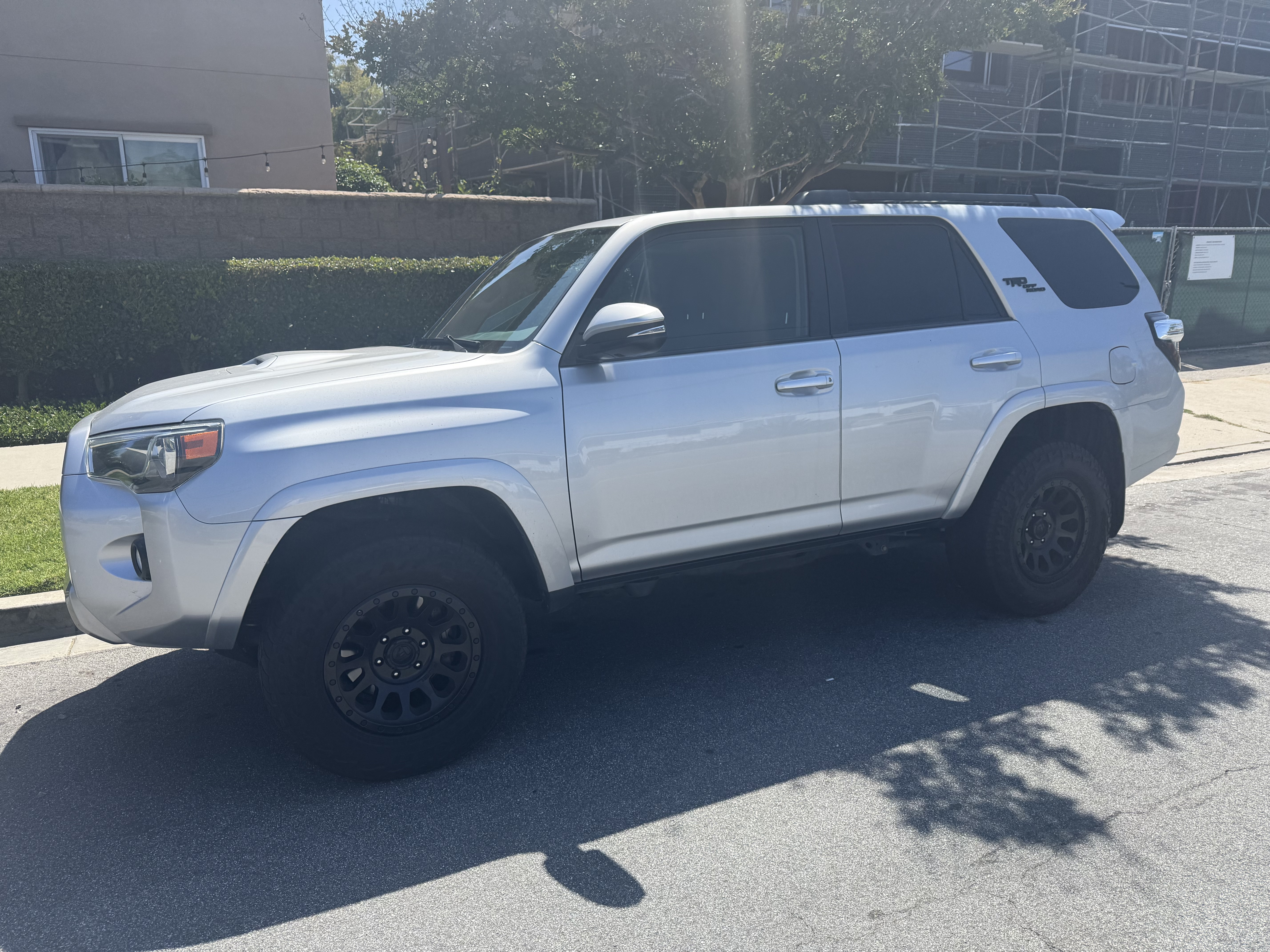 Used 2020 Toyota 4Runner TRD Off-Road Premium w/ Moonroof Package AWD/4WD image 1