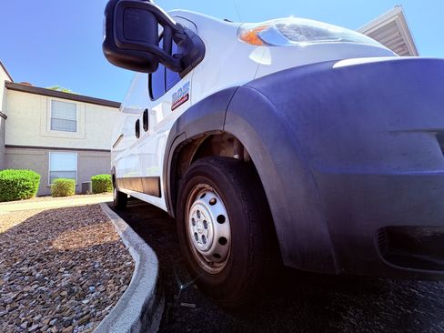 Used 2021 RAM ProMaster 2500 image 8