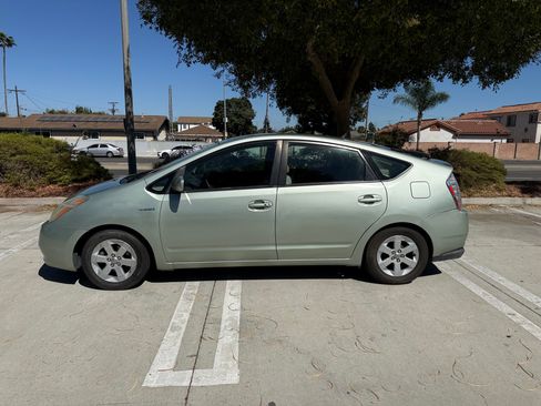 Used 2007 Toyota Prius Touring FWD image 10
