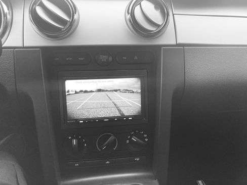 Used 2006 Ford Mustang GT Premium image 15