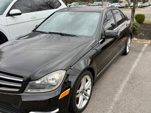 Used 2014 Mercedes-Benz C 250 Sedan image 5