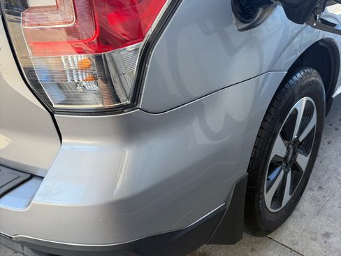 Used 2018 Subaru Forester 2.5i Limited AWD/4WD image 9