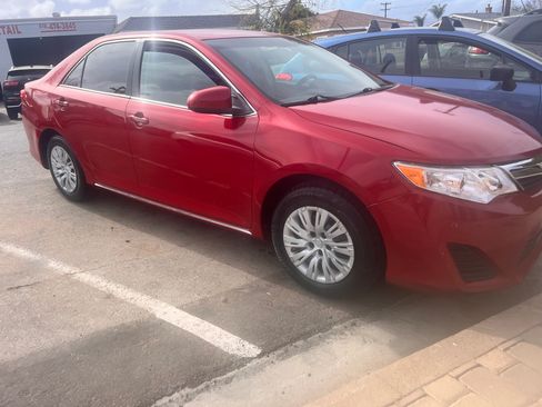 Used 2013 Toyota Camry LE image 15
