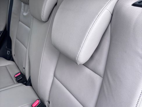 Used 2017 Honda HR-V EX-L image 10