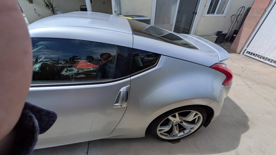 Used 2011 Nissan 370Z Coupe w/ Sport Pkg RWD image 9