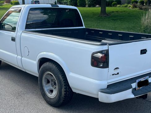 Used 1998 GMC Sonoma SL RWD image 6