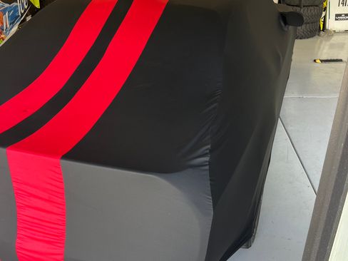 Used 2016 Dodge Challenger SRT Hellcat image 11