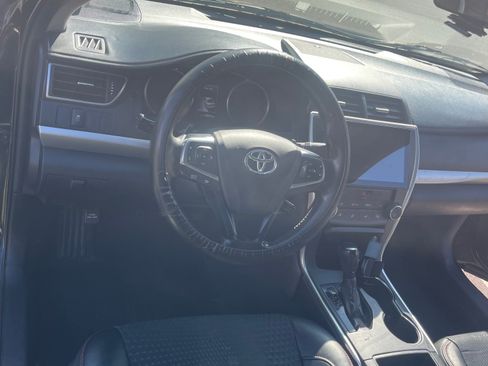 Used 2015 Toyota Camry SE FWD image 16
