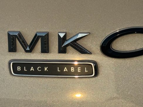 Used 2018 Lincoln MKC Black Label w/ Lincoln MKC Climate Package AWD/4WD image 1