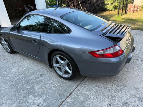 Used 2005 Porsche 911 Carrera image 8