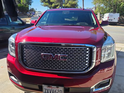 Used 2017 GMC Yukon Denali w/ Open Road Package image 14