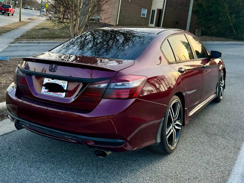 Used 2016 Honda Accord Sport image 5