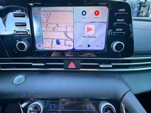 Used 2021 Hyundai Elantra SEL w/ Convenience Package image 6