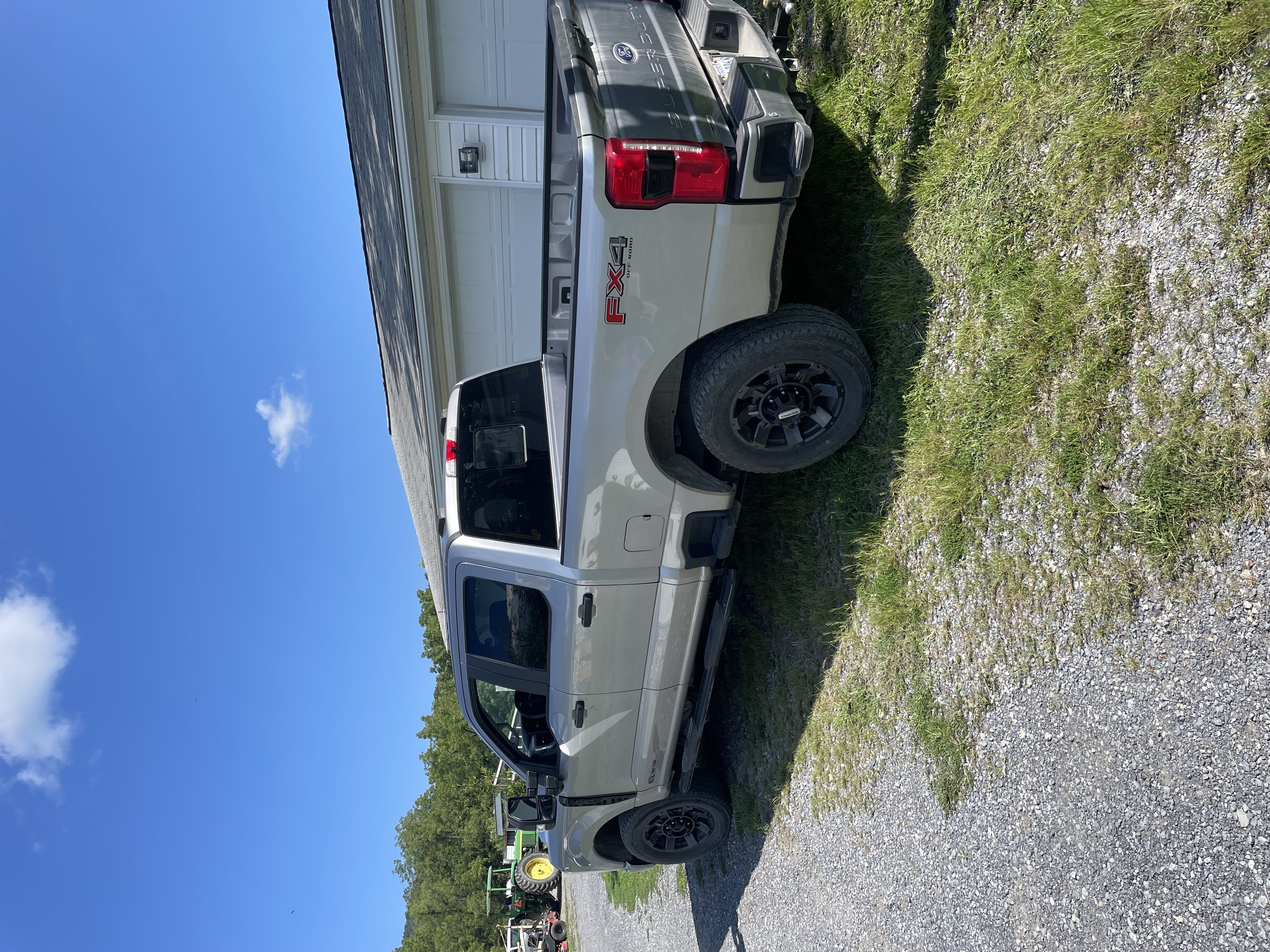 Used 2024 Ford F250 XL w/ STX Appearance Package AWD/4WD image 5