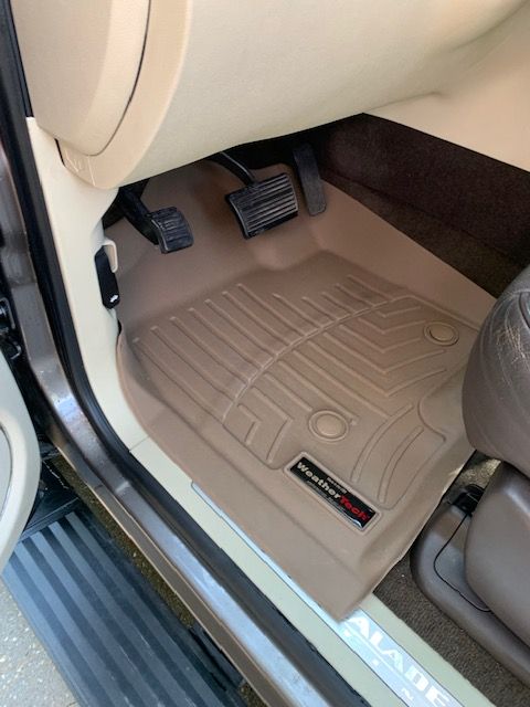 Used 2012 Cadillac Escalade Platinum AWD/4WD image 16