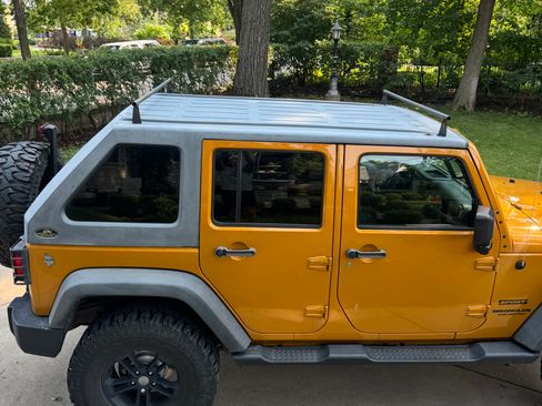 Used 2014 Jeep Wrangler Unlimited Sport w/ Quick Order Package 24S AWD/4WD image 11